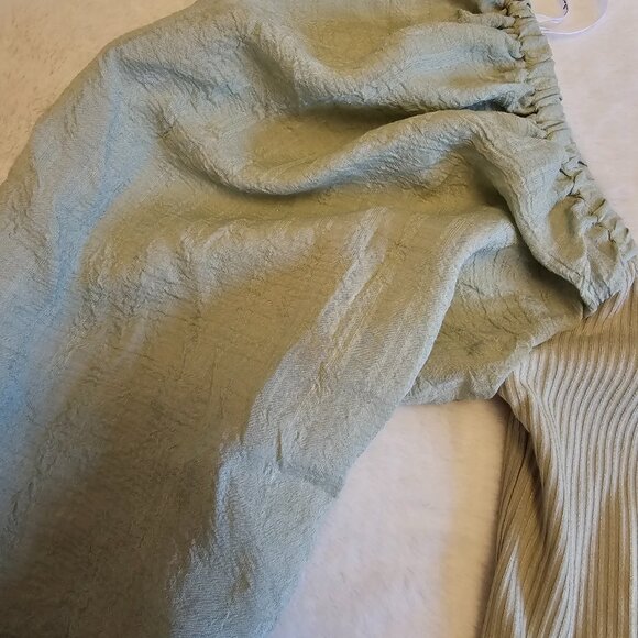 Lulu's light green bodysuit - Picture 6 of 8